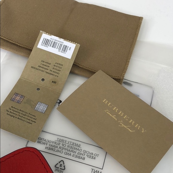 Burberry Link Detail Leather ID Card Case Charm - Picture 3 of 6